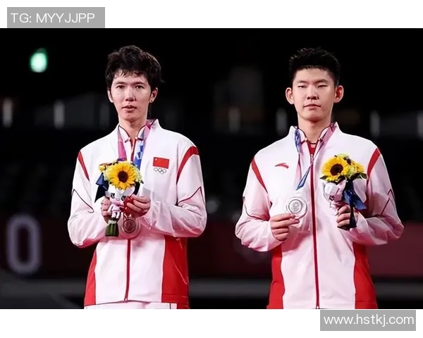 武汉羽毛球队与深圳羽毛球队赛后复盘分析力量对比与战术探讨